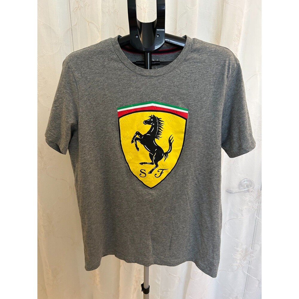 Puma X Scuderia Ferrari T-Shirt Grey w/ Ferrari Logo Size Large.